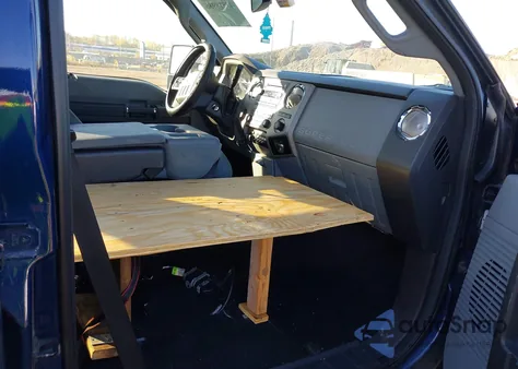 2012 Ford F-250 Xlt from USA, damaged, VIN 1FT7W2B69CEA75636